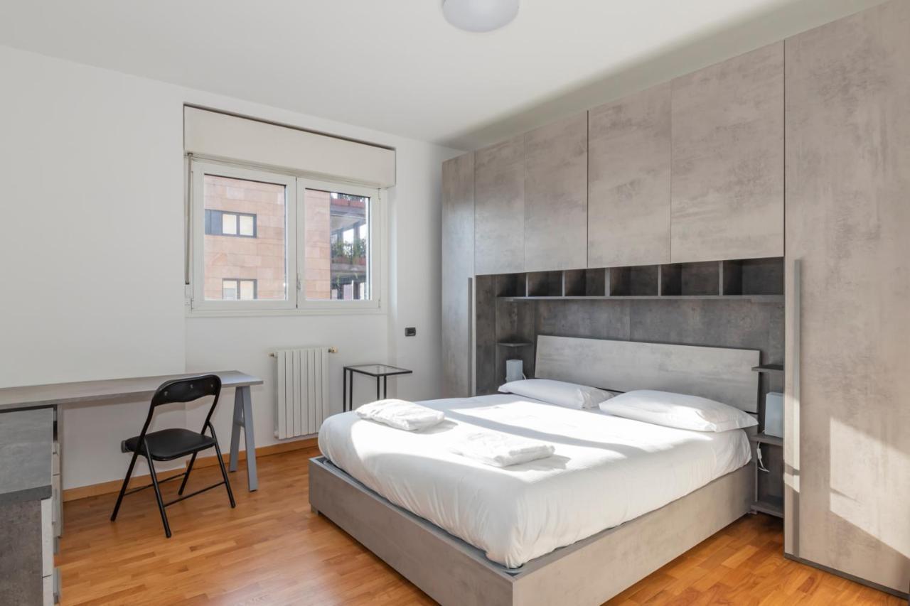 Apartmán Splendida Terrazza Su Arcimboldi - Milano Bicocca Exteriér fotografie