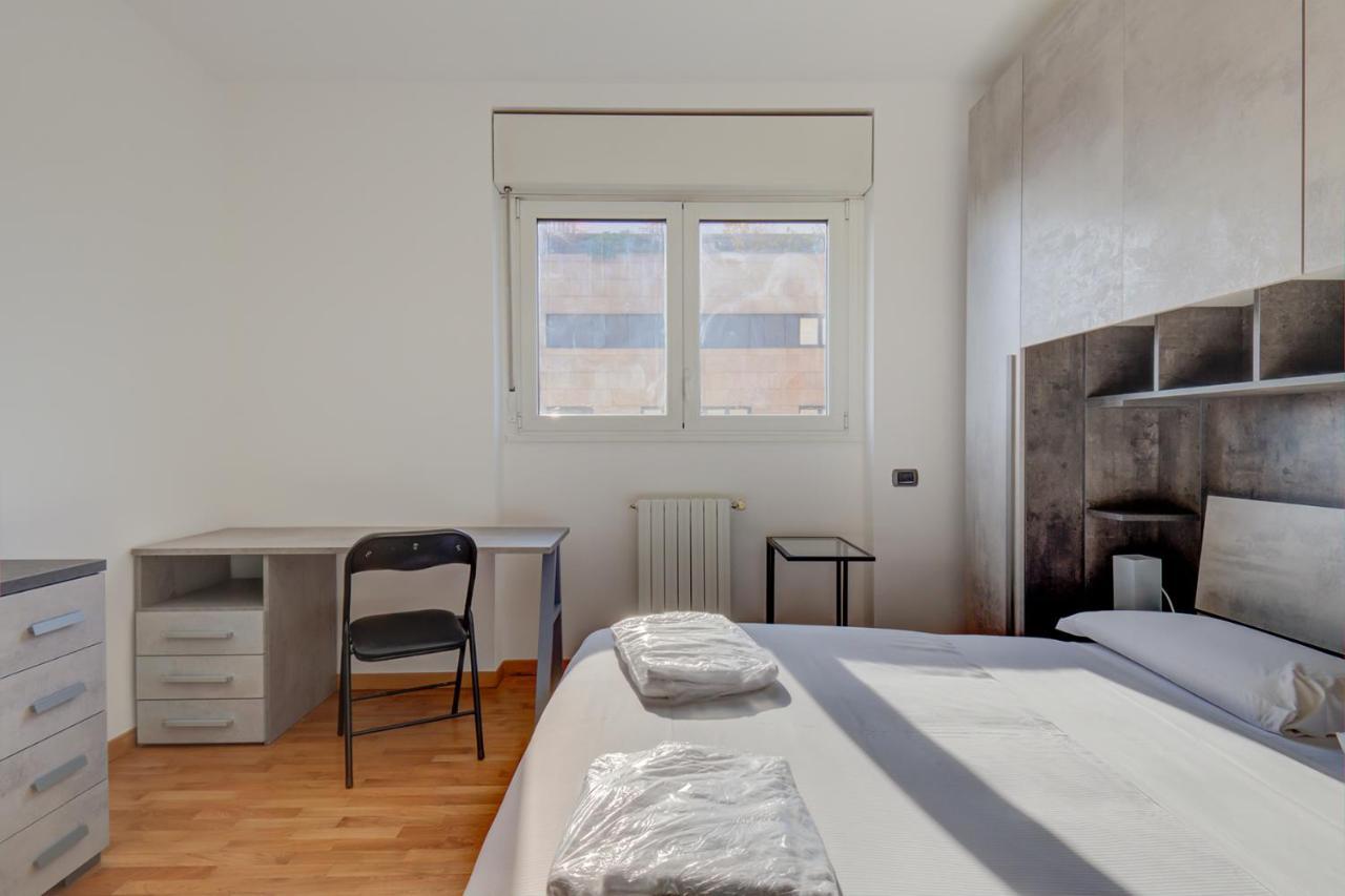 Apartmán Splendida Terrazza Su Arcimboldi - Milano Bicocca Exteriér fotografie