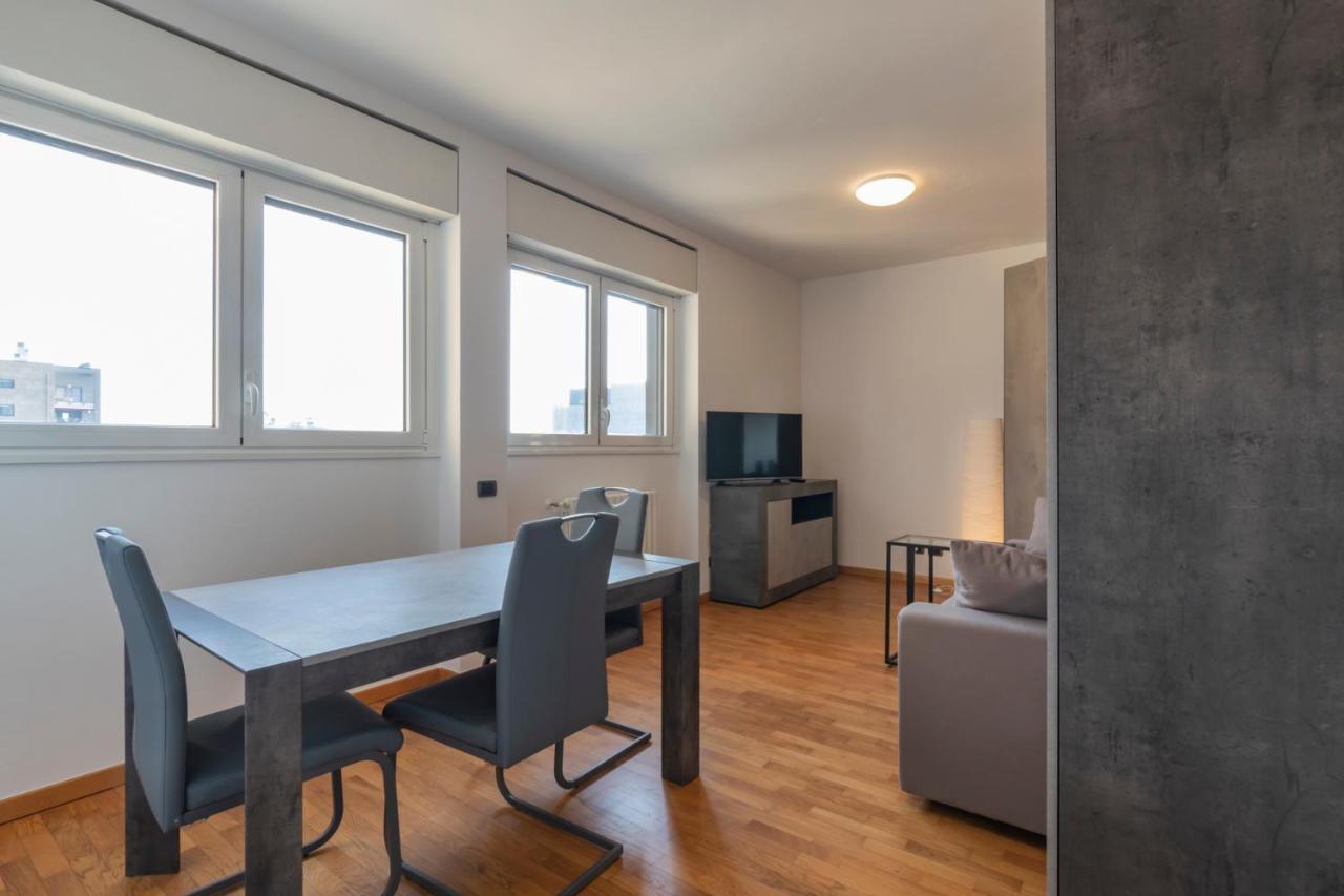 Apartmán Splendida Terrazza Su Arcimboldi - Milano Bicocca Exteriér fotografie